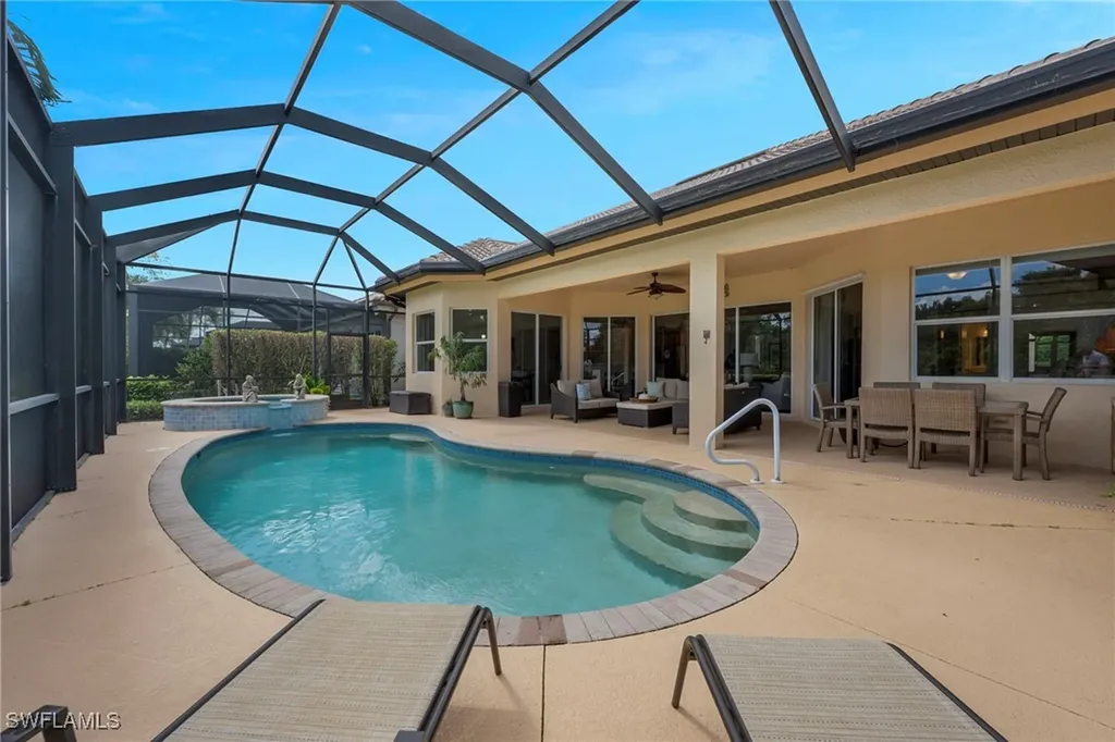 6076 Dogleg Drive Naples FL 34113