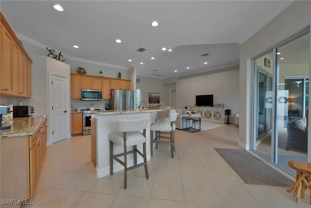 6076 Dogleg Drive Naples FL 34113