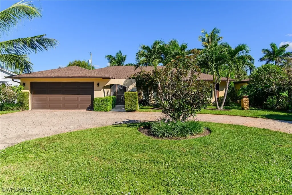 1337 Wisconsin Drive Naples FL 34103
