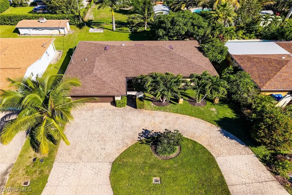 1337 Wisconsin Drive Naples FL 34103