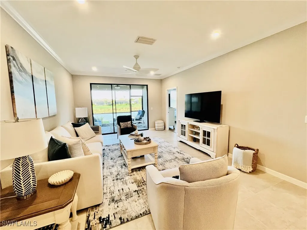 9393 Pocida Court Naples FL 34119