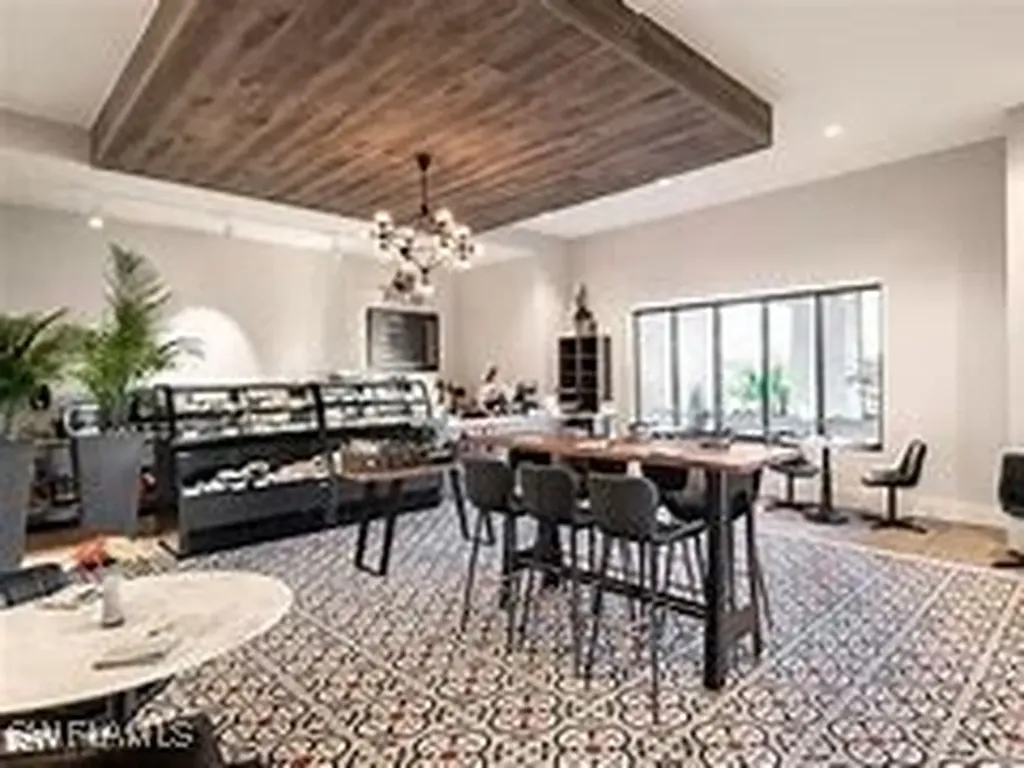 9393 Pocida Court Naples FL 34119