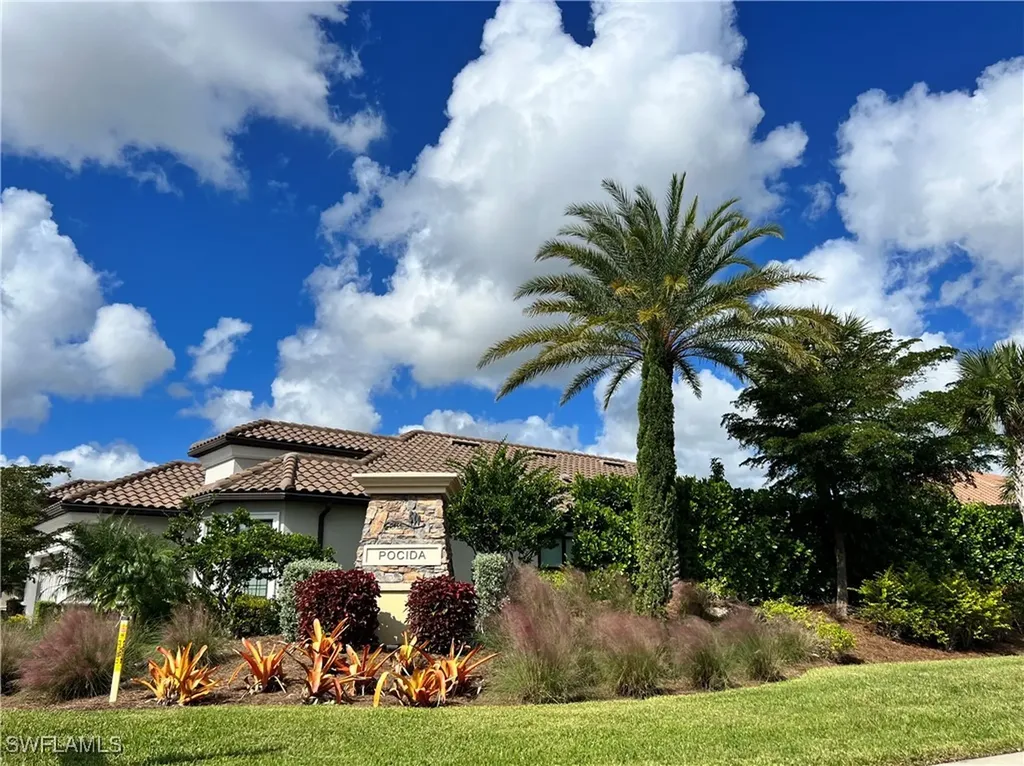 9393 Pocida Court Naples FL 34119