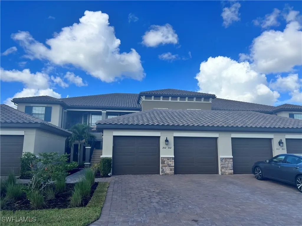 9393 Pocida Court Naples FL 34119