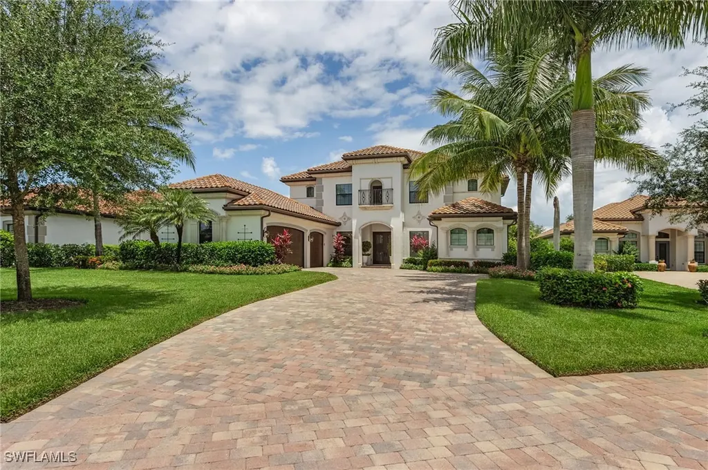 3423 Runaway Court Naples FL 34114