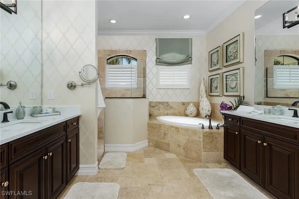 3423 Runaway Court Naples FL 34114