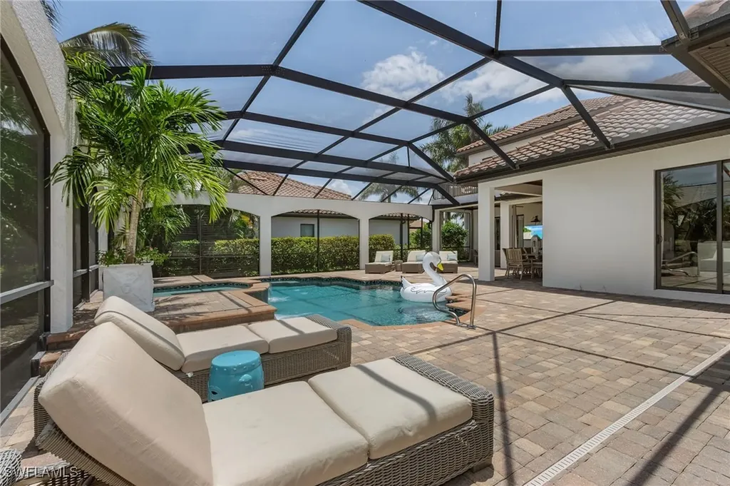 3423 Runaway Court Naples FL 34114