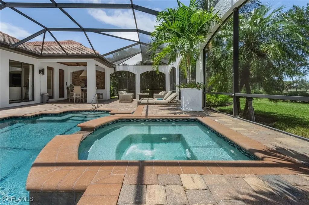 3423 Runaway Court Naples FL 34114