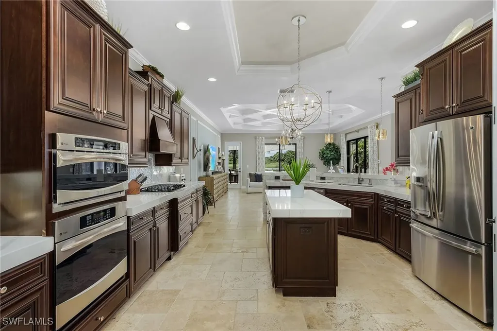 3423 Runaway Court Naples FL 34114
