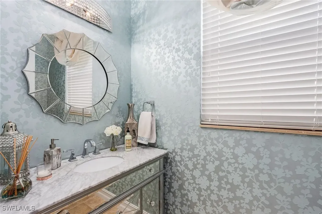 3423 Runaway Court Naples FL 34114