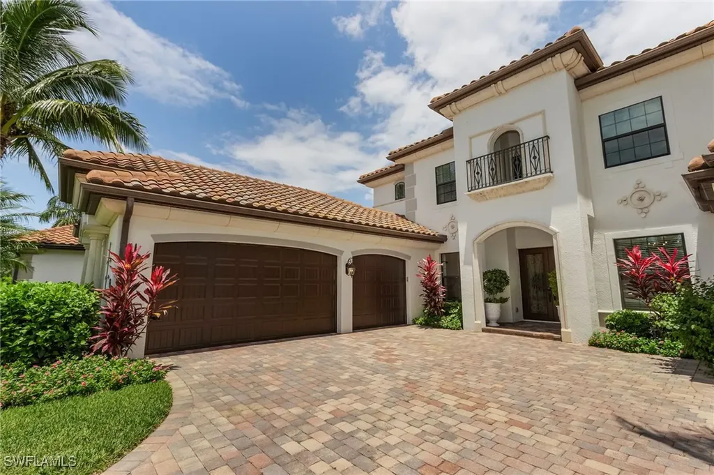 3423 Runaway Court Naples FL 34114