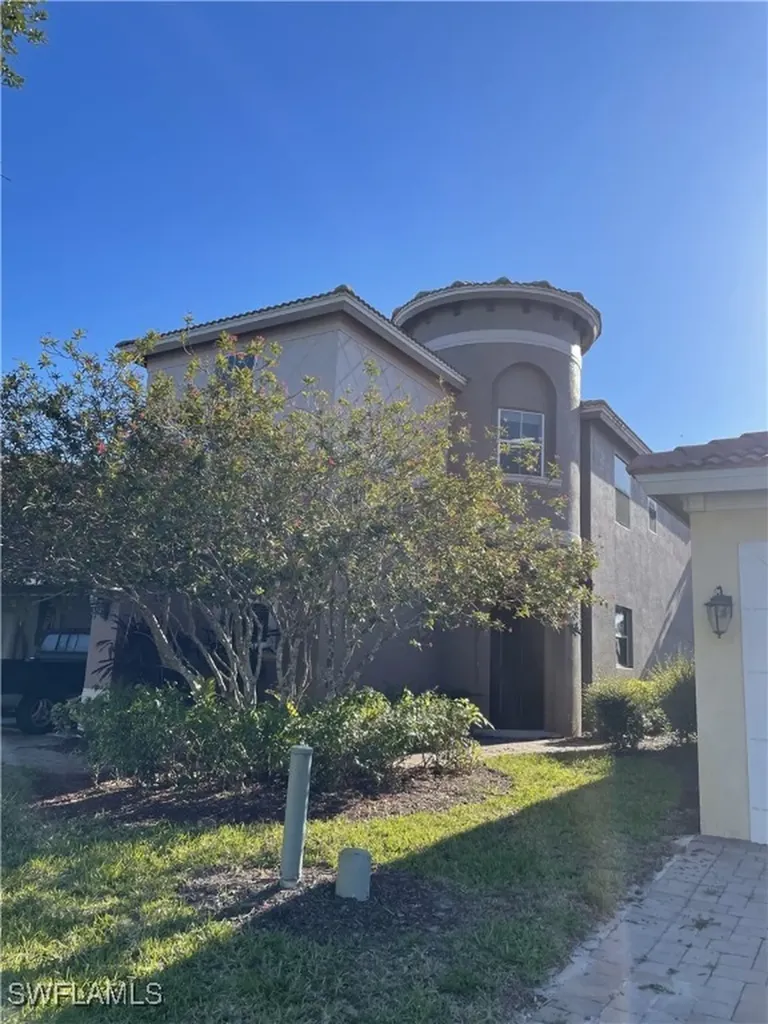 Estero FL, 20622 E Golden Elm Drive
