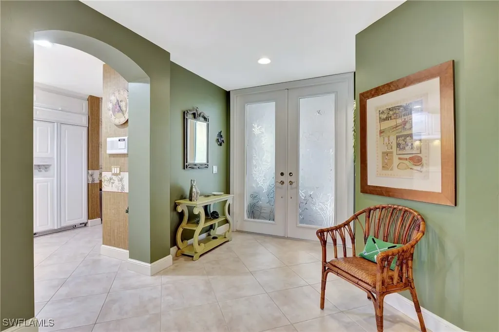 720 Waterford Drive Naples FL 34113