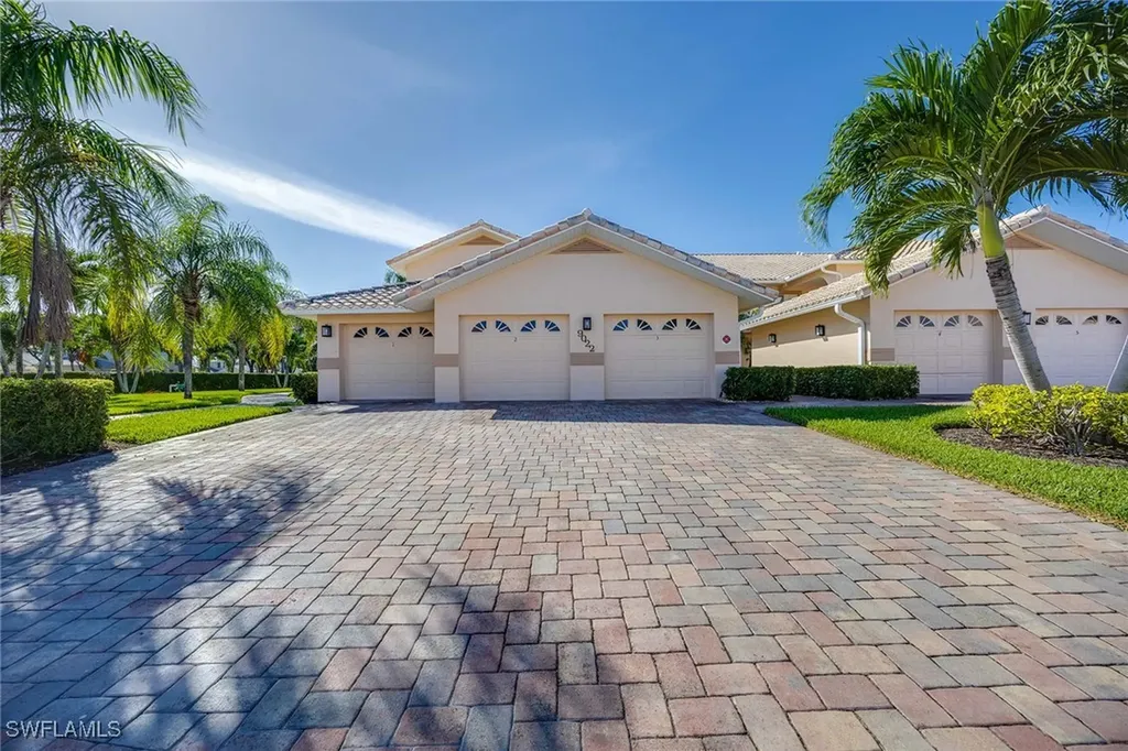 9022 Michael Circle Naples FL 34113