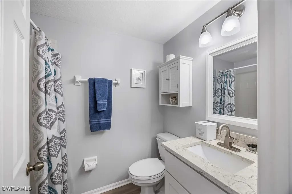 9022 Michael Circle Naples FL 34113