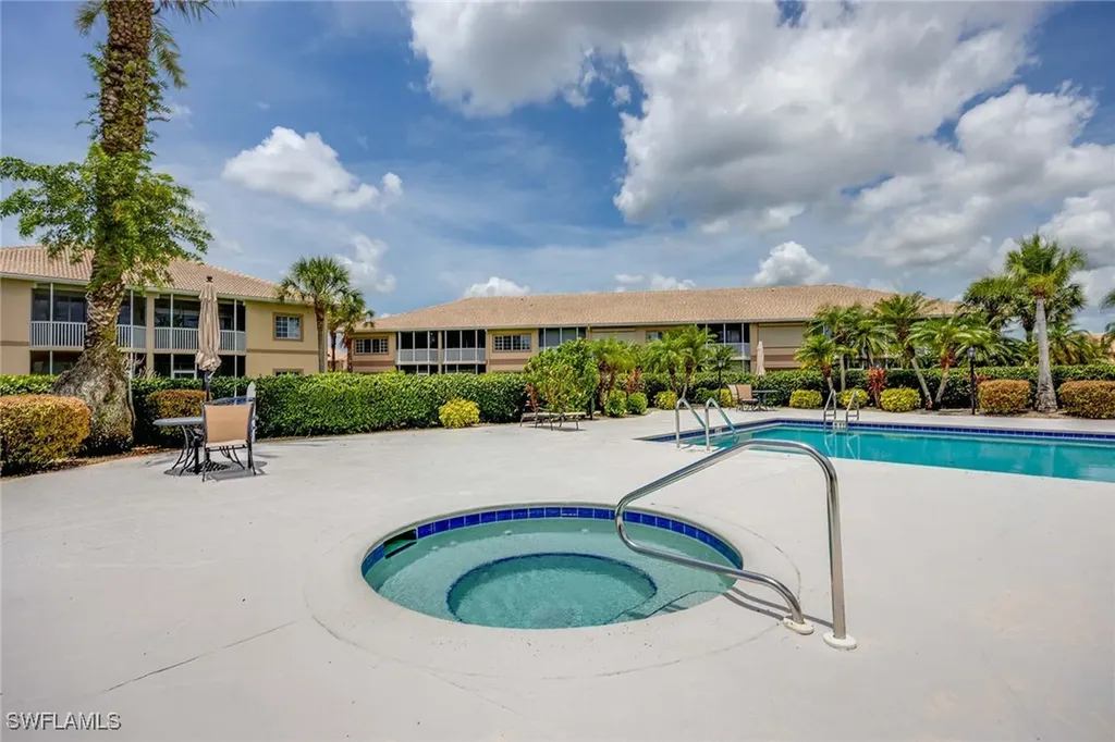 9022 Michael Circle Naples FL 34113