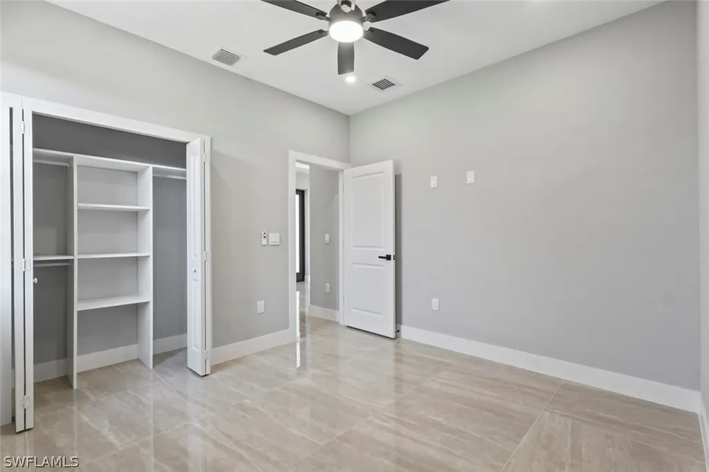 3815 9th Street SW Lehigh Acres FL 33976