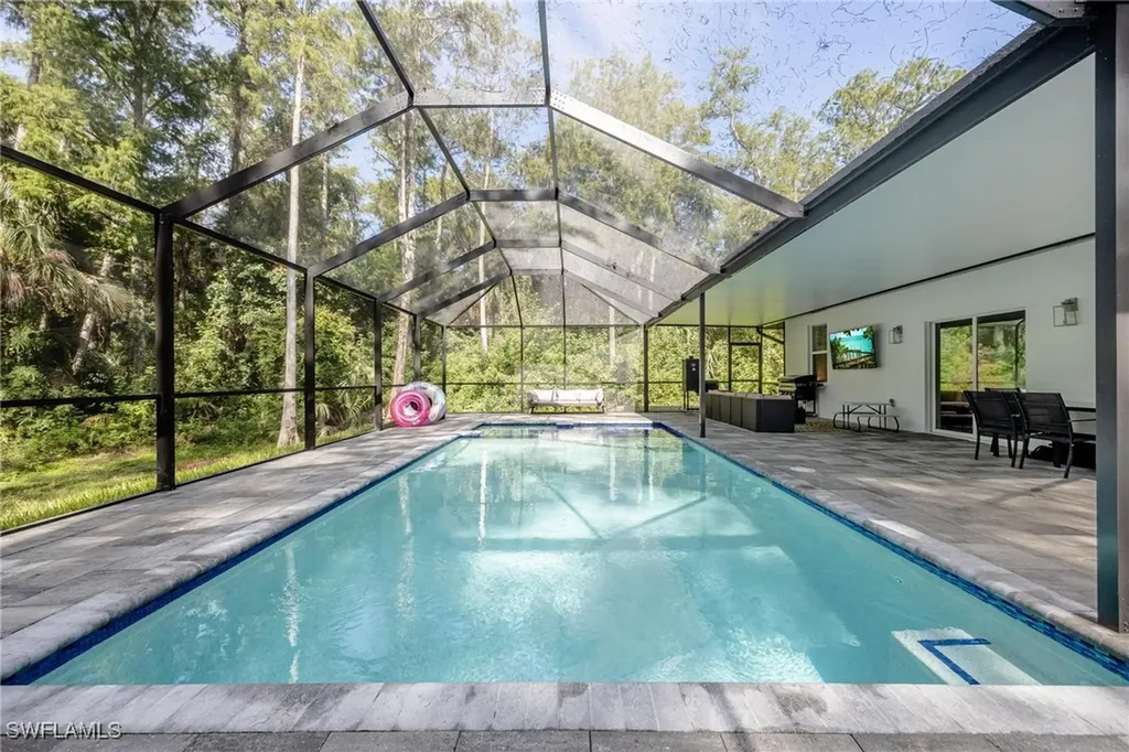 2754 22nd Avenue NE Naples FL 34120