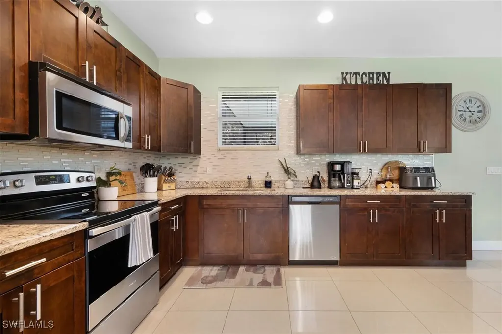 2754 22nd Avenue NE Naples FL 34120