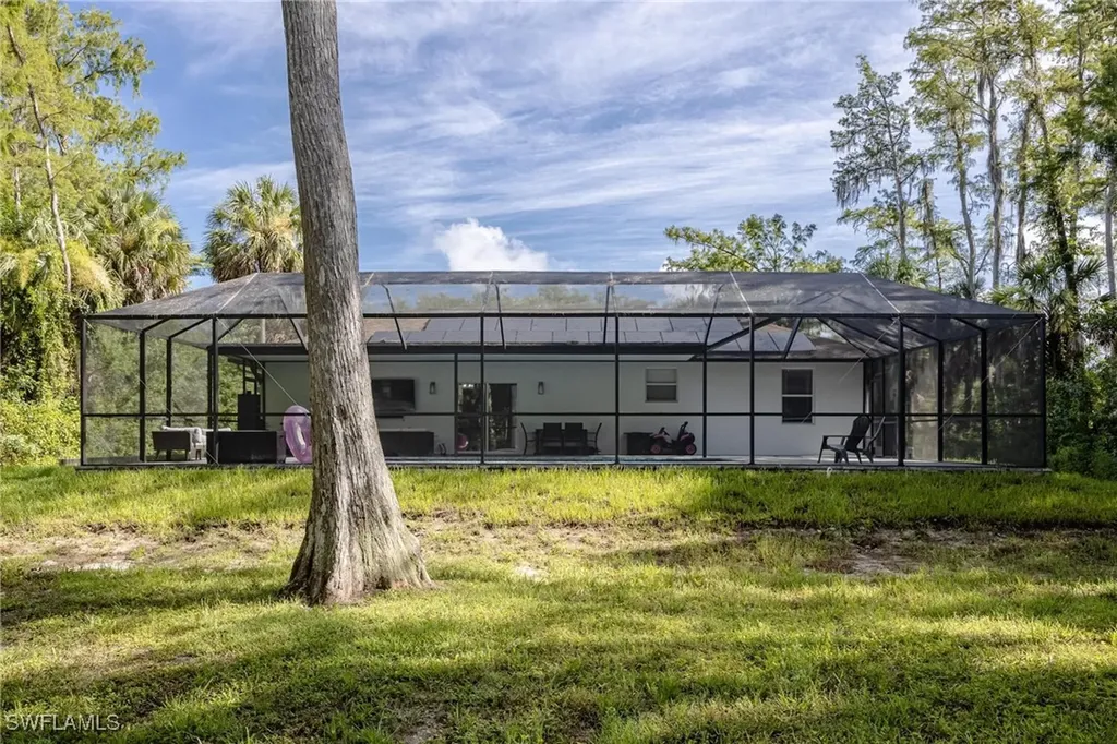 2754 22nd Avenue NE Naples FL 34120