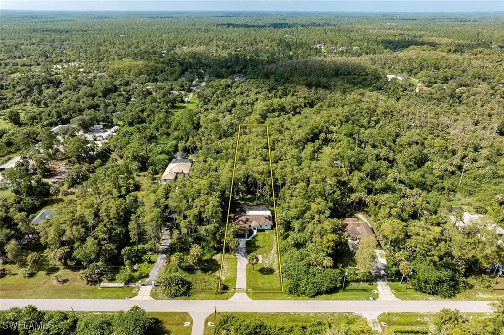 2754 22nd Avenue NE Naples FL 34120