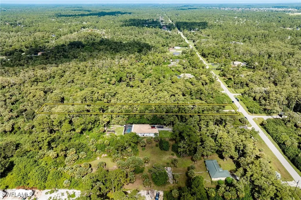 2754 22nd Avenue NE Naples FL 34120