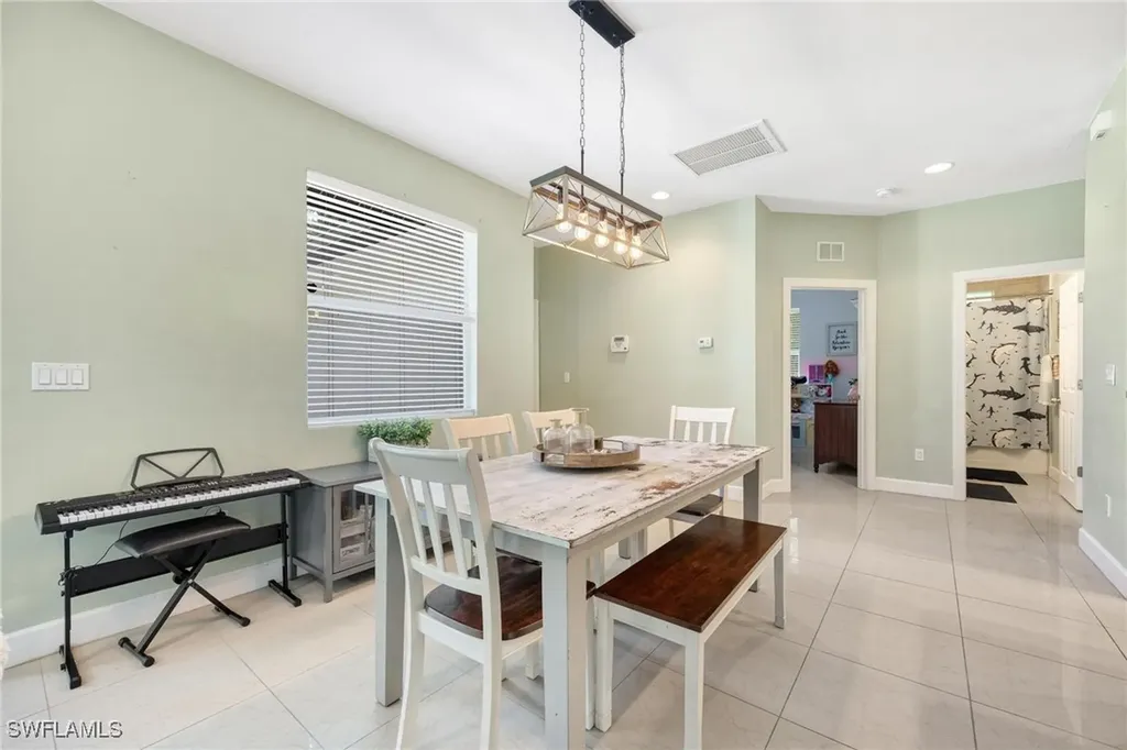 2754 22nd Avenue NE Naples FL 34120