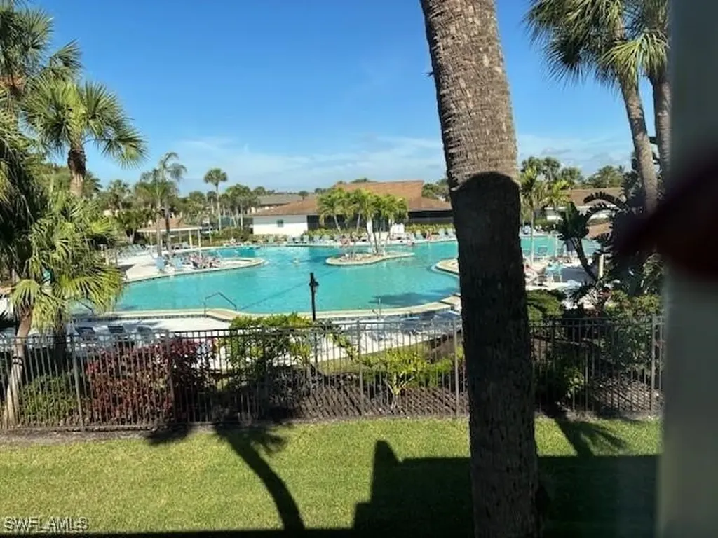 3560 Antarctic Circle Naples FL 34112