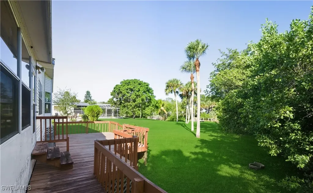 234 Riverwood Road Naples FL 34114