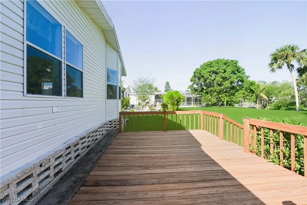 234 Riverwood Road Naples FL 34114