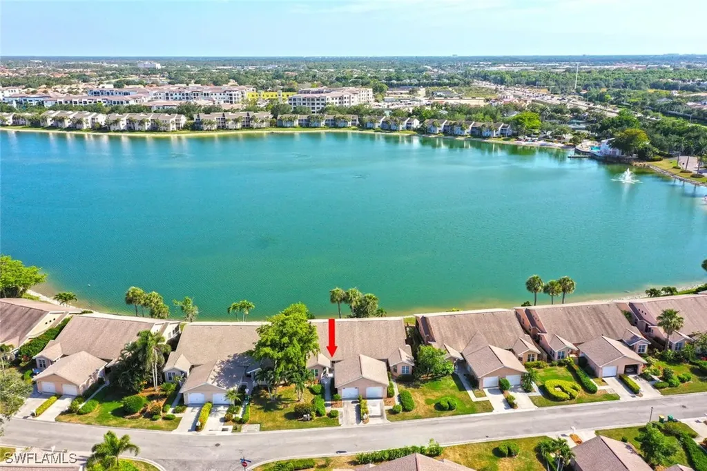 Naples FL, 2604 Sailors Way, Unit 120