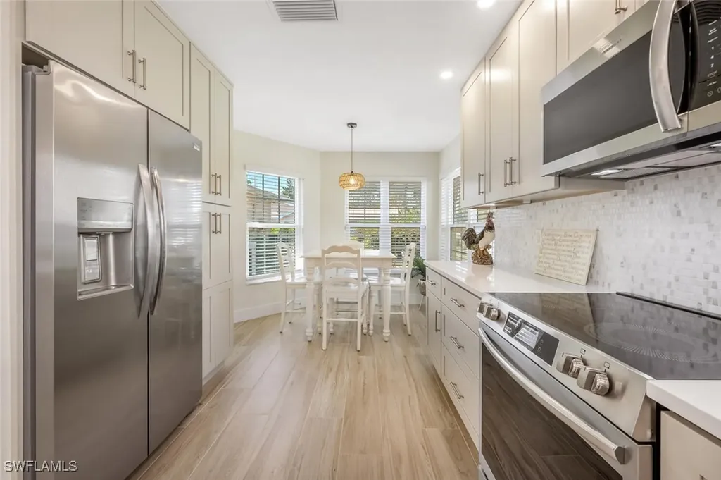 2604 Sailors Way Naples FL 34109