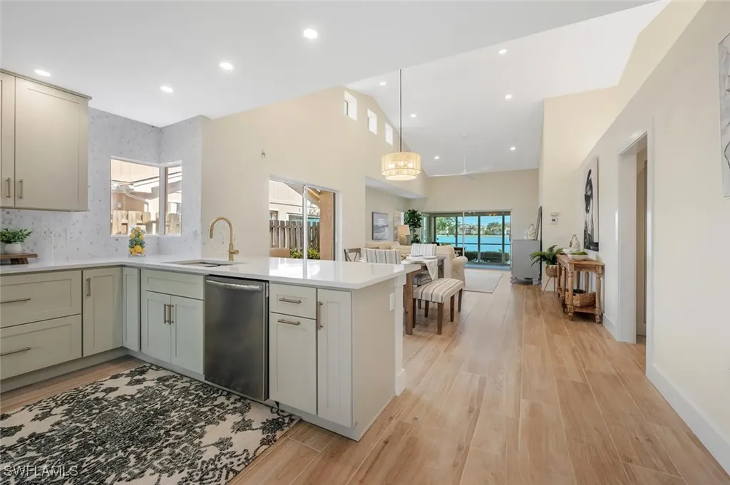 2604 Sailors Way Naples FL 34109