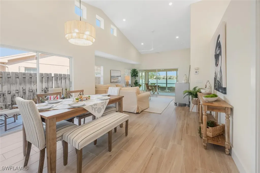 2604 Sailors Way Naples FL 34109