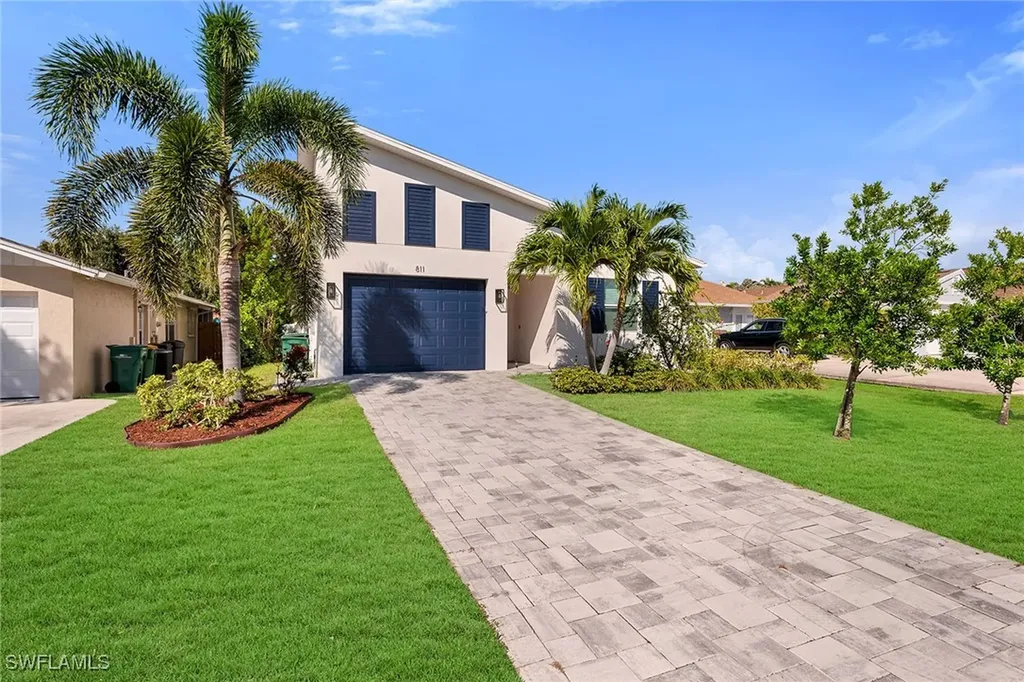 811 108th Avenue N Naples FL 34108