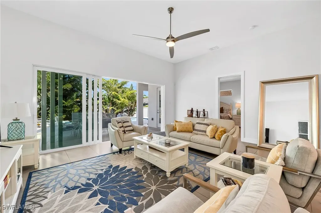 811 108th Avenue N Naples FL 34108
