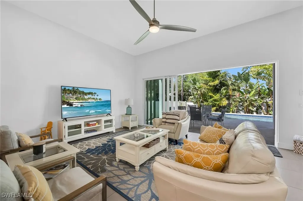 811 108th Avenue N Naples FL 34108