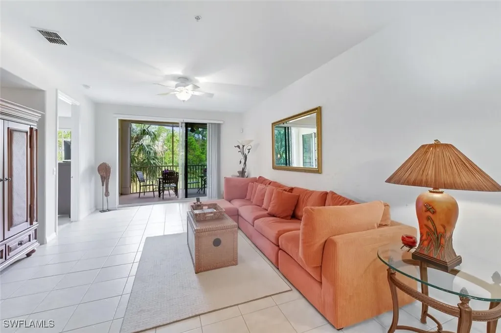 4863 Hampshire Court Naples FL 34112
