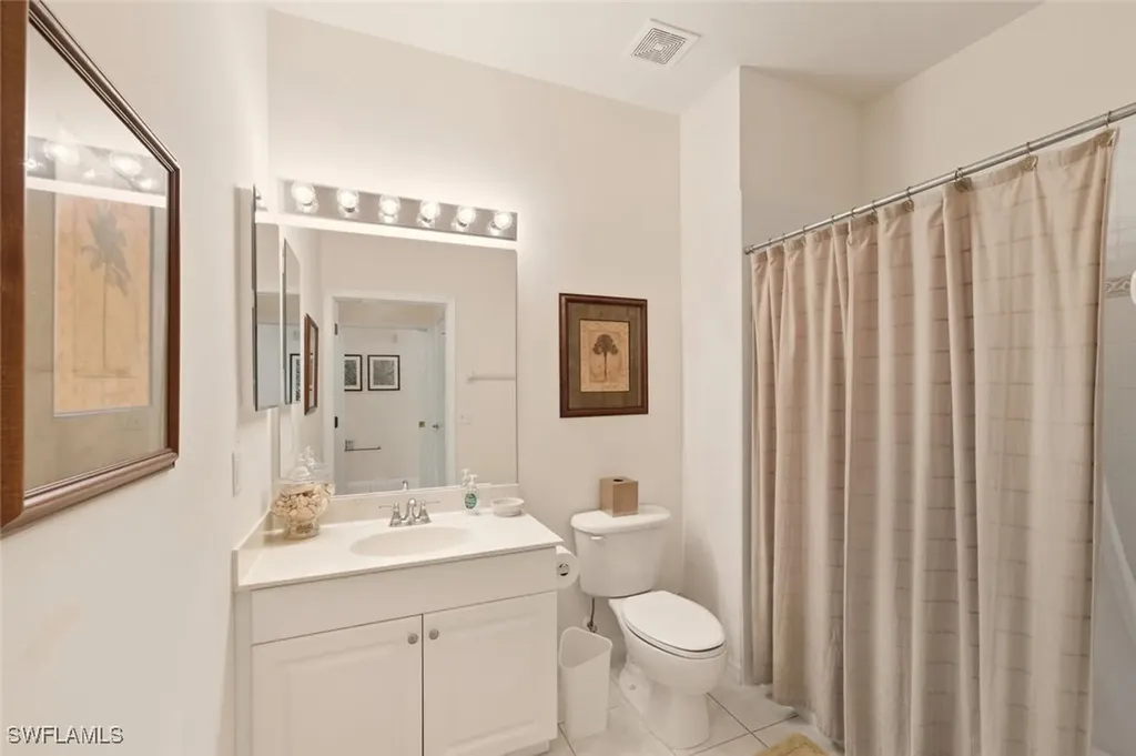 4863 Hampshire Court Naples FL 34112