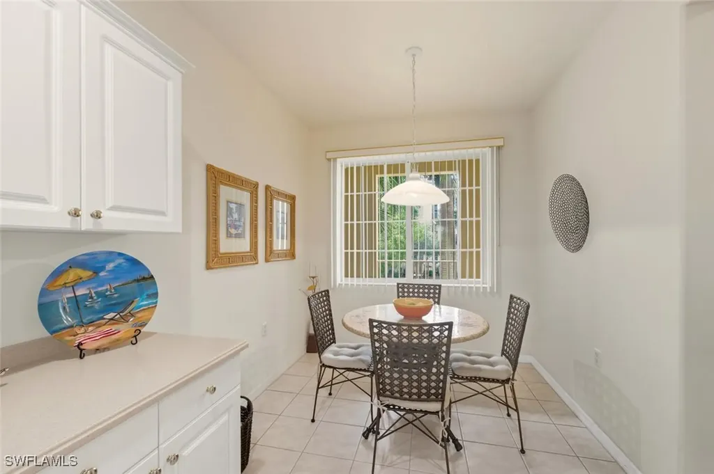 4863 Hampshire Court Naples FL 34112