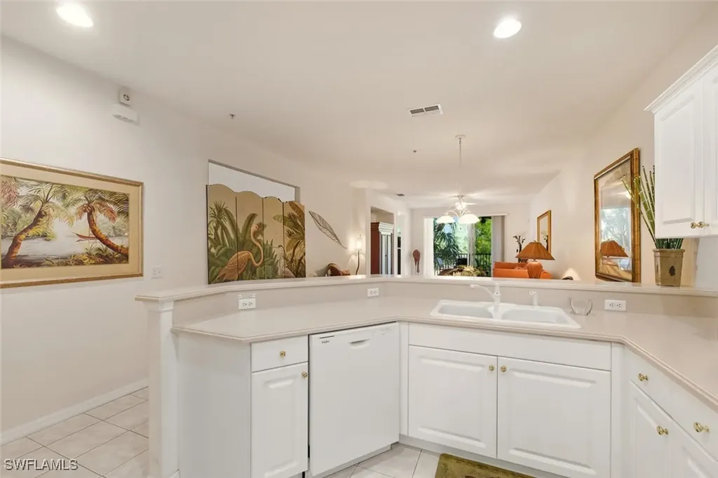 4863 Hampshire Court Naples FL 34112