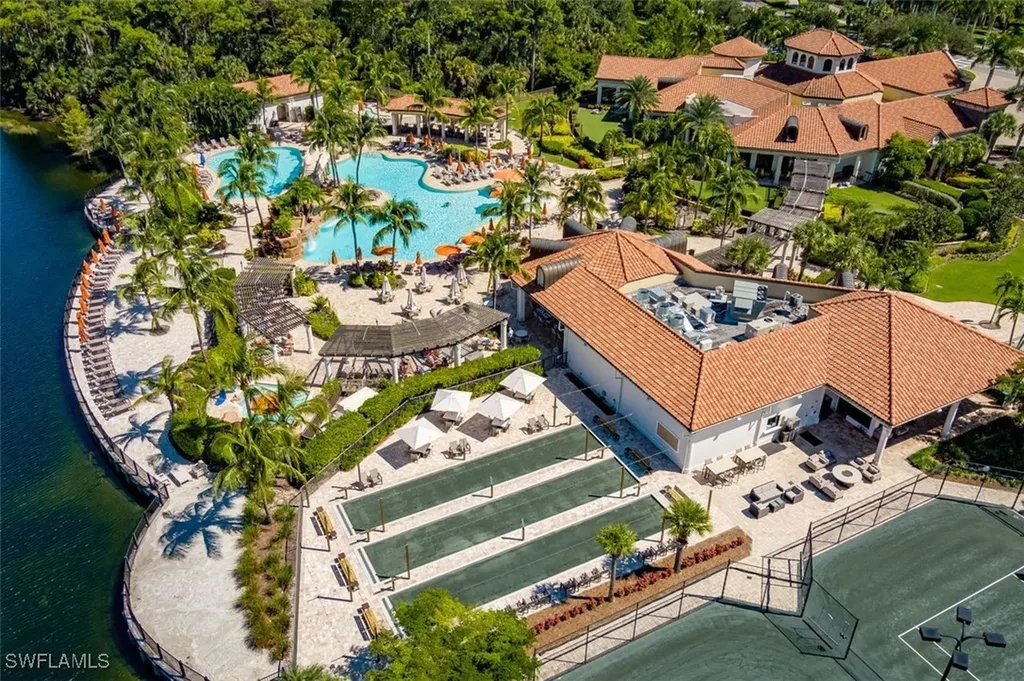 9596 Trevi Court Naples FL 34113