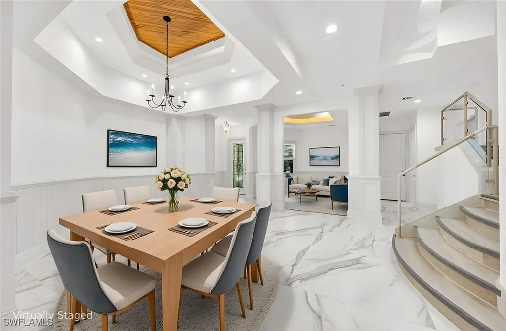 699 Fairway Terrace Naples FL 34103