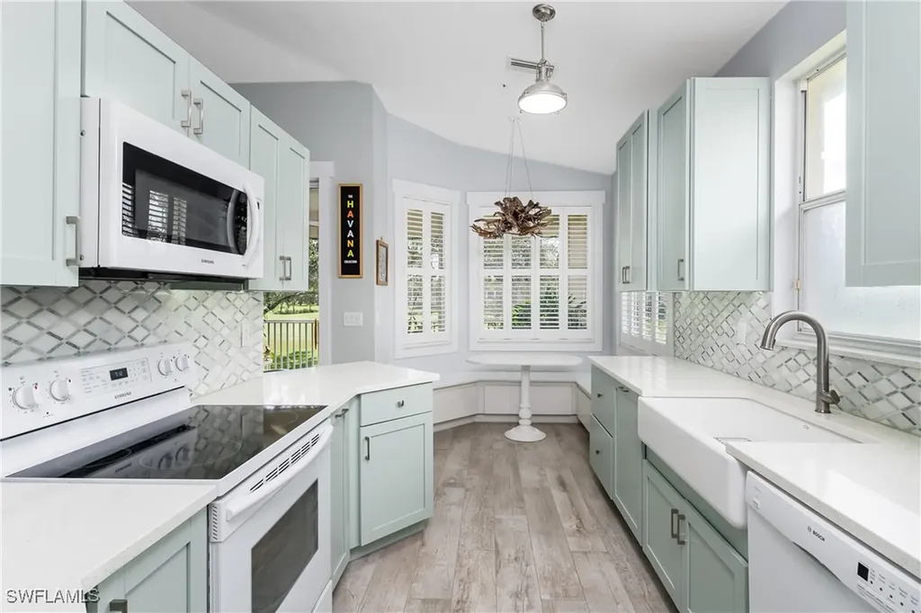 650 Lalique Circle Naples FL 34119