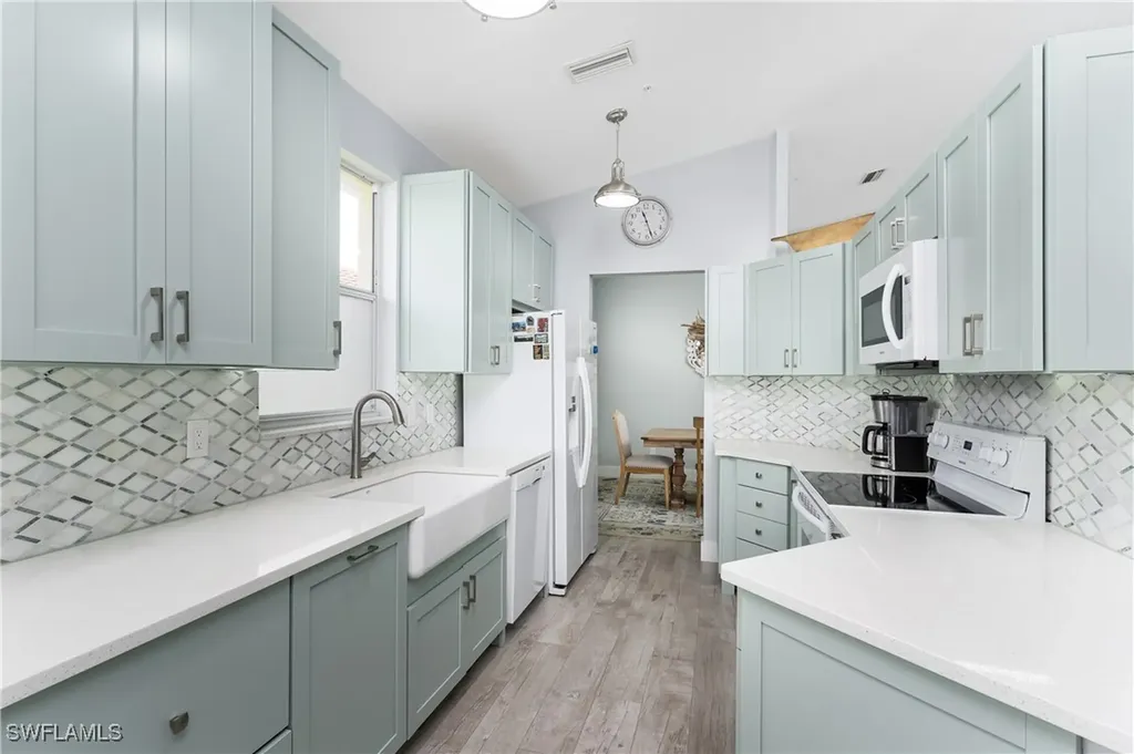 650 Lalique Circle Naples FL 34119