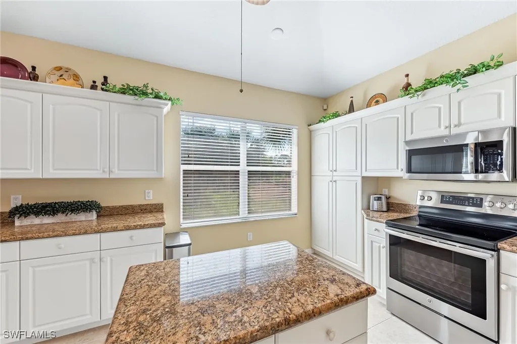 20051 Seagrove Street Estero FL 33928