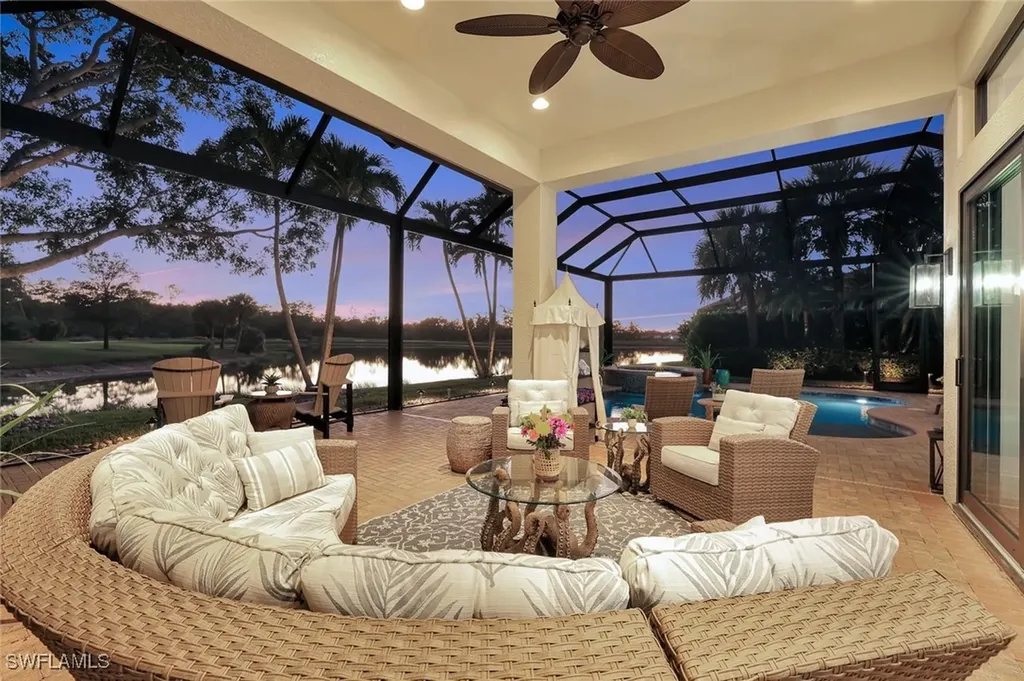 5092 Cerromar Drive Naples FL 34112