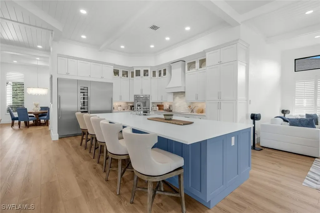 5092 Cerromar Drive Naples FL 34112