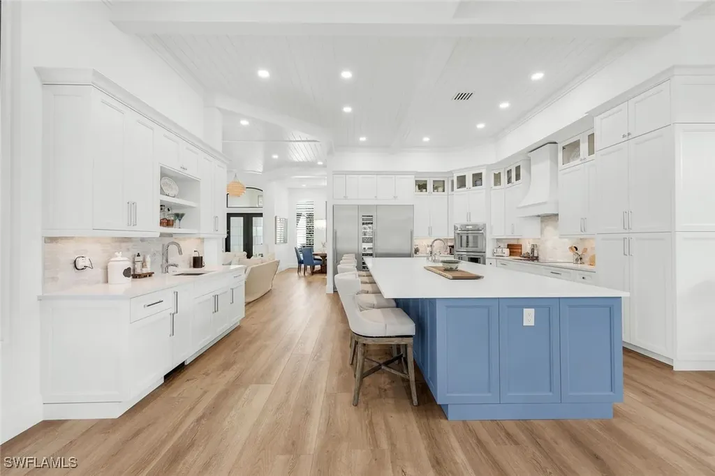 5092 Cerromar Drive Naples FL 34112