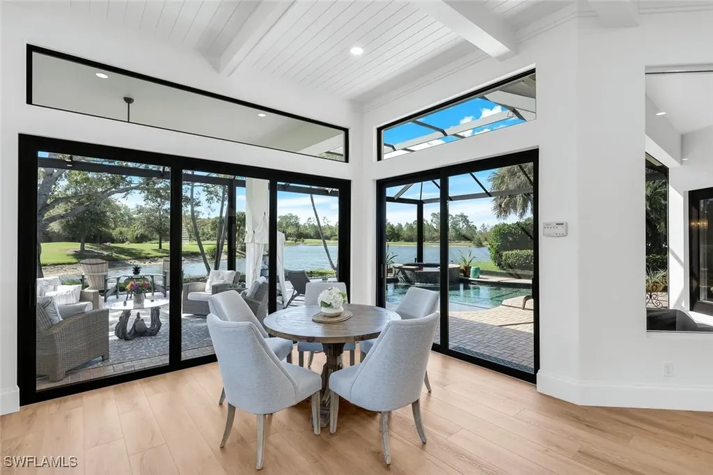 5092 Cerromar Drive Naples FL 34112